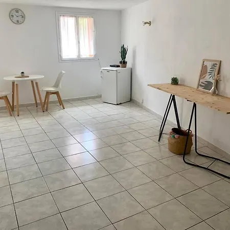 Studio 35 M2 Proche De La Plage Apartment
